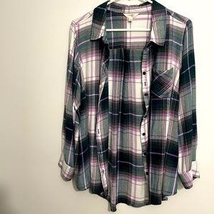 Terra & Sky 1X plaid grey, pink and white long sleeved button down shirt